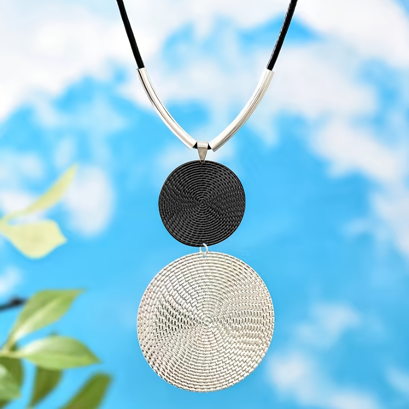Exaggerated Geometric Pendant Retro Necklace